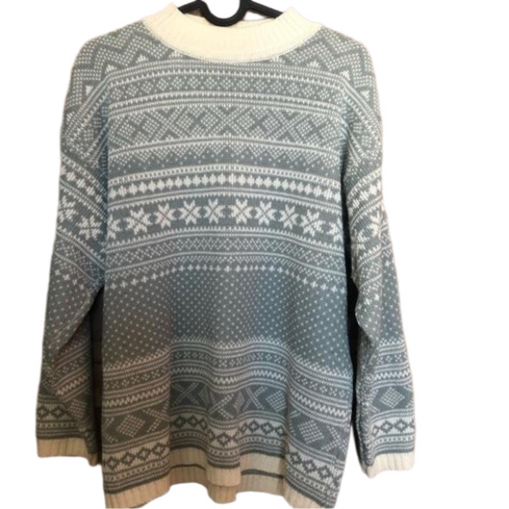 Vintage Cream and Gray Crewneck Sweater Medium